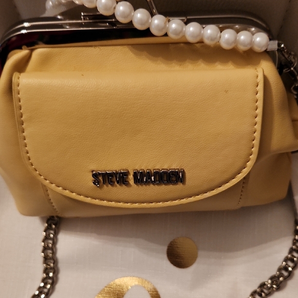Steve Madden Yellow Mini Kiss-Lock Crossbody - Picture 5 of 6